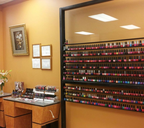 US Nails & Spa - Bristol, TN