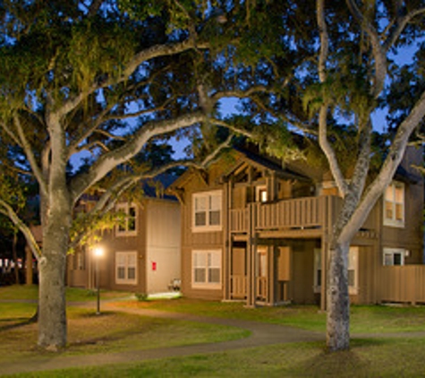 Seventeen Mile Drive Village Apartment Homes - Pacific Grove, CA