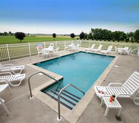 Lancaster Inn and Suites - Manheim, PA