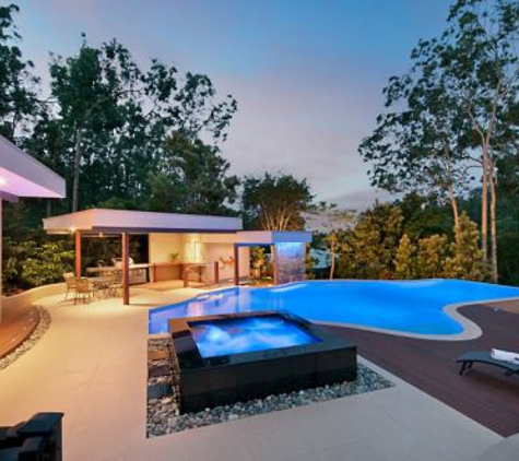 Norfolk Pools