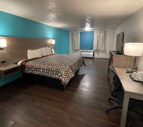 Baymont Inn & Suites - Bellevue, NE