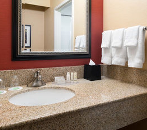 Courtyard by Marriott - Bellevue, WA