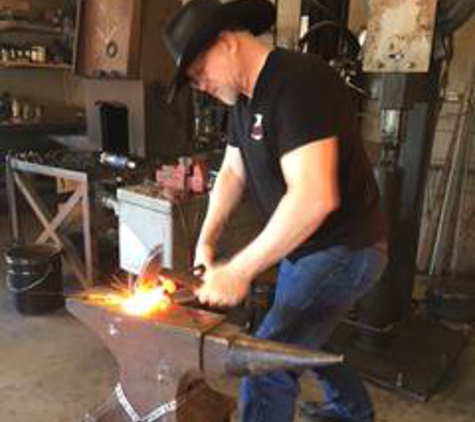 Iron Mountain Metal Craft - Pigeon Forge, TN