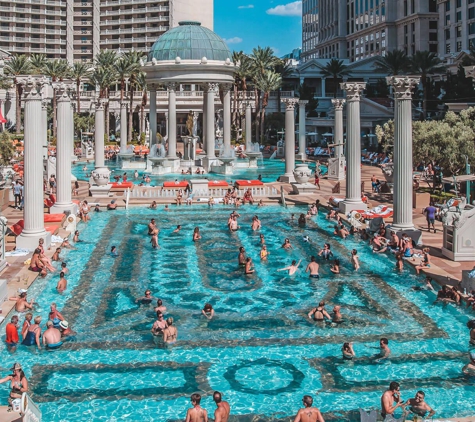 Neptune Pool at Caesars Palace Las Vegas - Las Vegas, NV