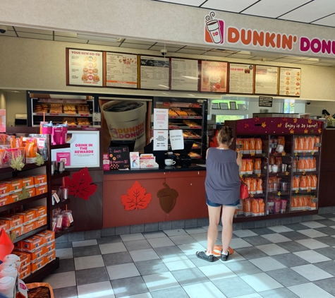 Dunkin' - Sutton, MA