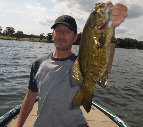 Anglin' Adventures Fishing Guide Service - Oshkosh, WI