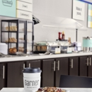 Garner Hotel Gonzales - Hotels
