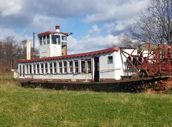 Riverboat Saloon - Bernville, PA