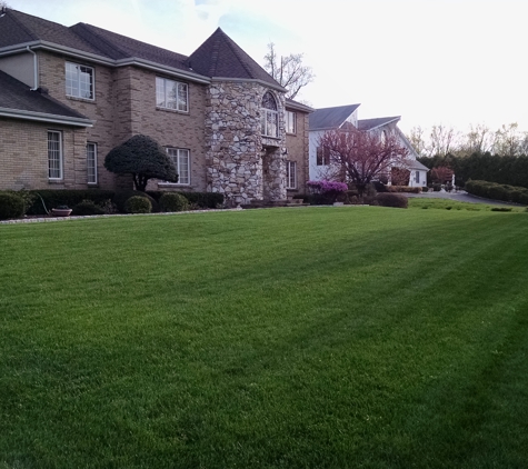 Lawns-N-More - Congers, NY