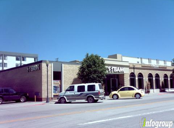 First Bank - Castle Rock, CO