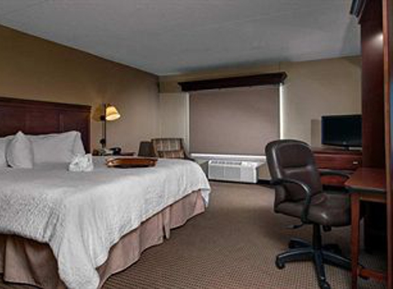 Hampton Inn - West Des Moines, IA