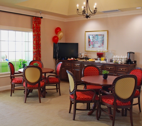 Village Lake Inn Independent Senior Living - Siler City, NC