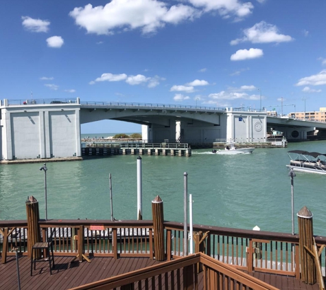 Crabby's On The Pass - Treasure Island, FL