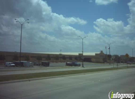 Amon Carter Exhibit Hall - Fort Worth, TX