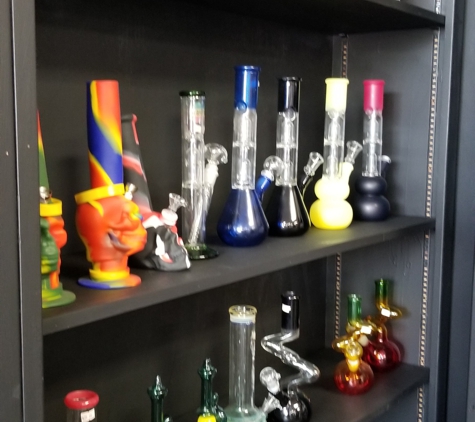 SMOKE SHOP - Sacramento, CA