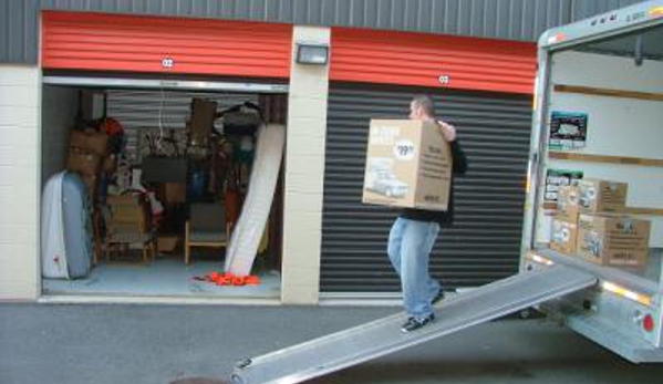 U-Haul Moving & Storage at Sharon Rd - Charlotte, NC