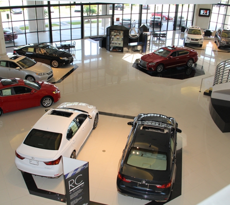 Treasure Coast Lexus - Fort Pierce, FL