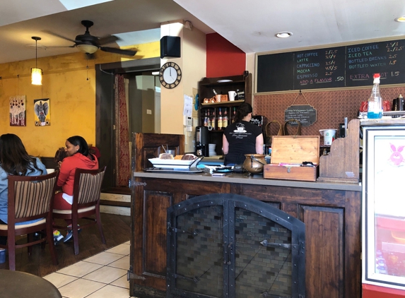 Hinge Cafe - Philadelphia, PA
