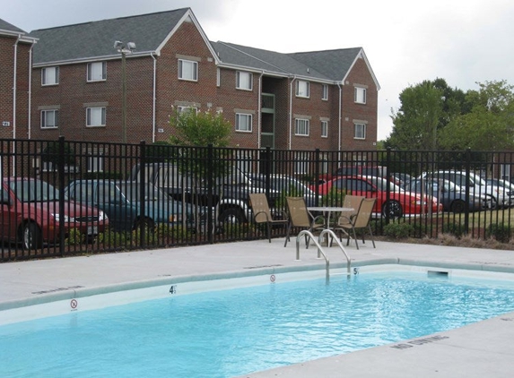 Mission College Apartments - Norfolk, VA