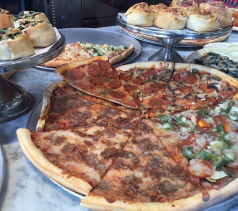 Famous Famiglia Pizzeria - New York, NY