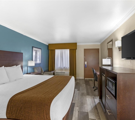 Best Western InnSuites Tucson Foothills Hotel & Suites - Tucson, AZ