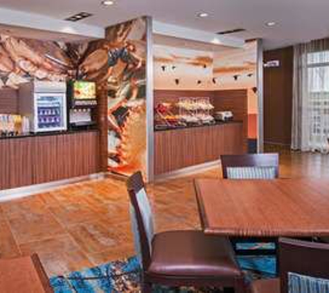 Fairfield Inn & Suites - Easton, MD