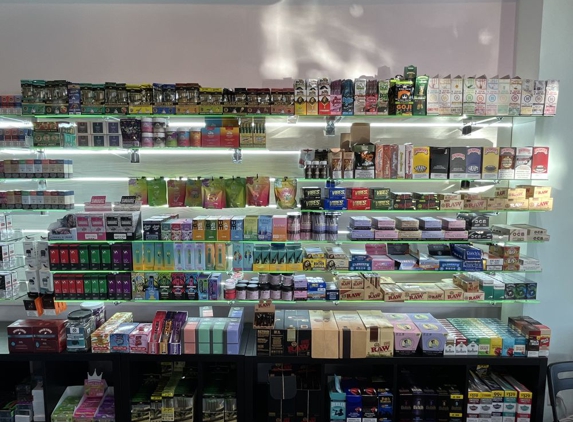 Smoke & Vape Galaxy - Fort Lauderdale, FL