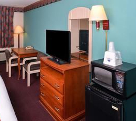 Americas Best Value Inn Wildersville - Wildersville, TN