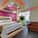 Romantic Inn & Suites - Hotels