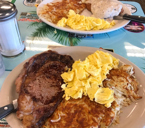 Breakfast at Valerie's - Vancouver, WA