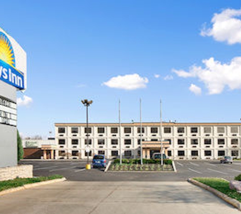 Days Inn by Wyndham Columbus Airport - Columbus, OH