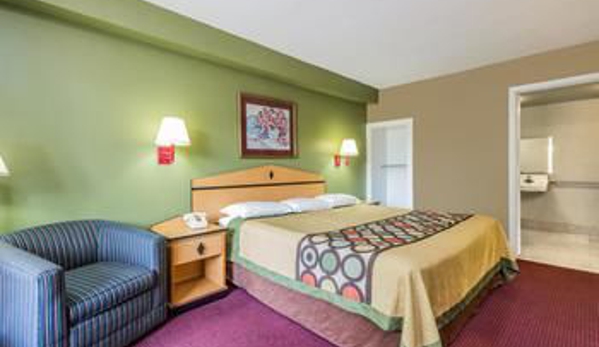 Super 8 by Wyndham Atlanta Northeast GA - Atlanta, GA