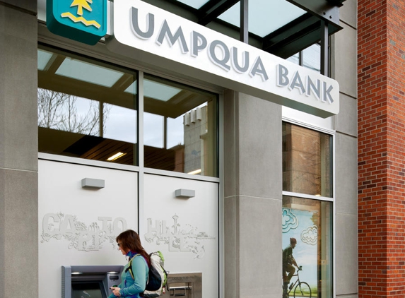 Umpqua Bank - Seattle, WA