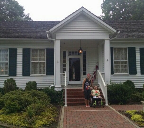 Helen Keller Birthplace - Tuscumbia, AL