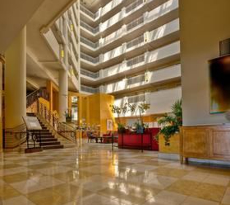 Hilton Santa Monica Hotel & Suites - Santa Monica, CA