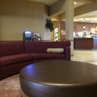 La Quinta Inn & Suites by Wyndham Springfield Airport/Rte 66