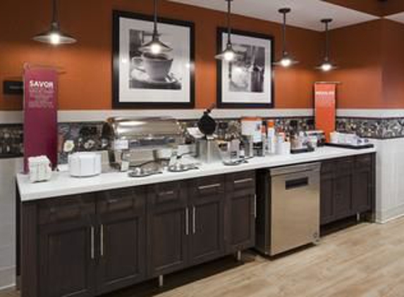 Hampton Inn Minneapolis-Roseville - Roseville, MN