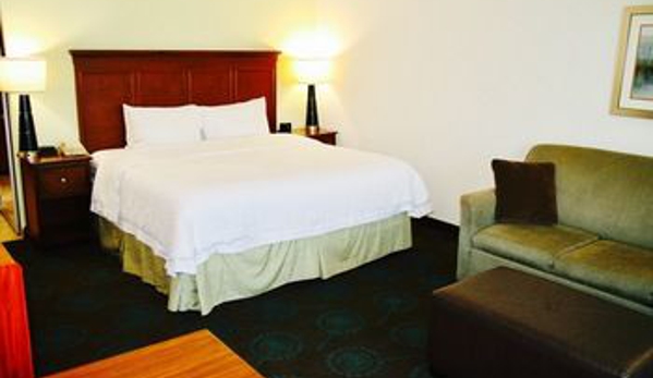 Hampton Inn & Suites San Antonio/Northeast I-35 - San Antonio, TX