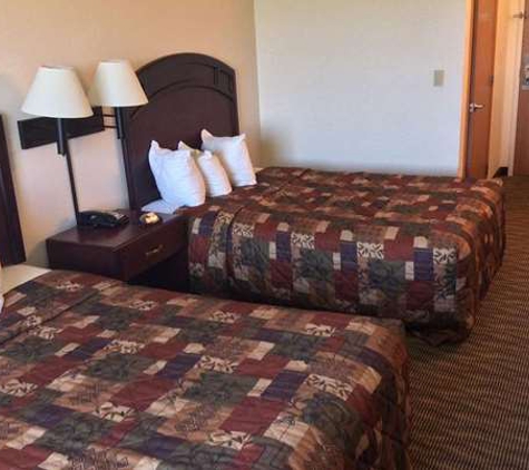 Baymont Inn & Suites - Harlan, IA