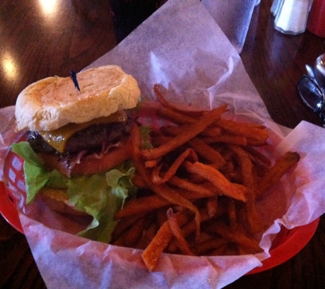 Hilo Burger Joint - Hilo, HI