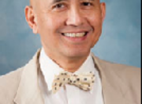 Dr. Javier Francisco Yuvienco, MD - Springfield, IL