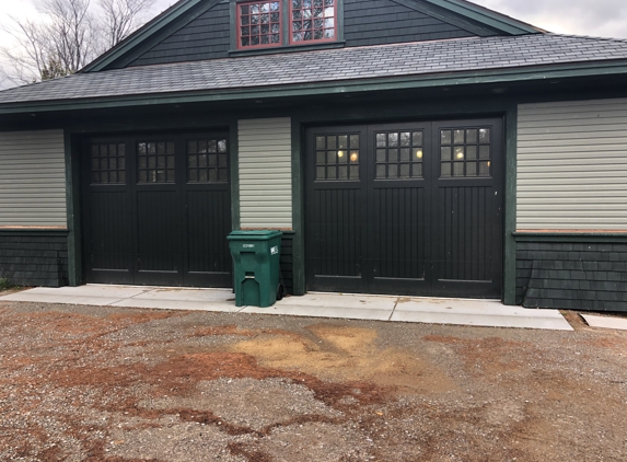 Arms Residential Garage Doors Services - Petoskey, MI