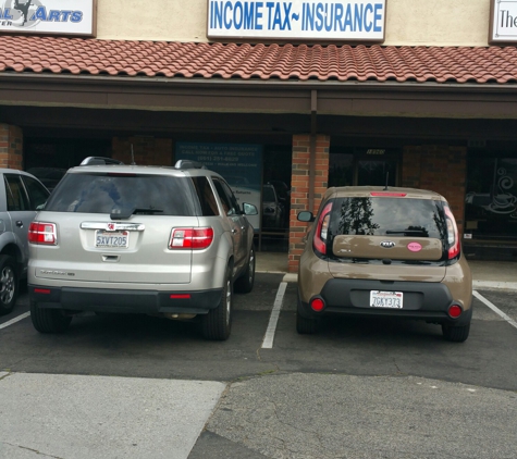 Ivan Moran Insurance - Canyon Country, CA. Front of the building