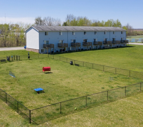 Oakwood Townhouses - Big Rapids, MI