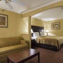 Berkshire Inn & Suites - Hotels