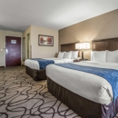 Comfort Suites Airport - Motels