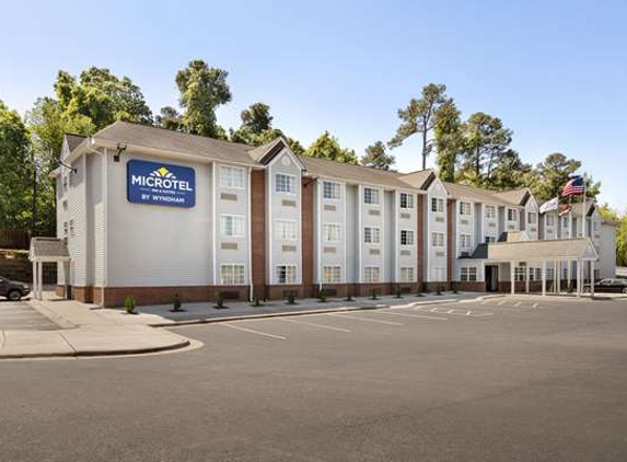 Microtel Inn & Suites by Wyndham Raleigh - Raleigh, NC