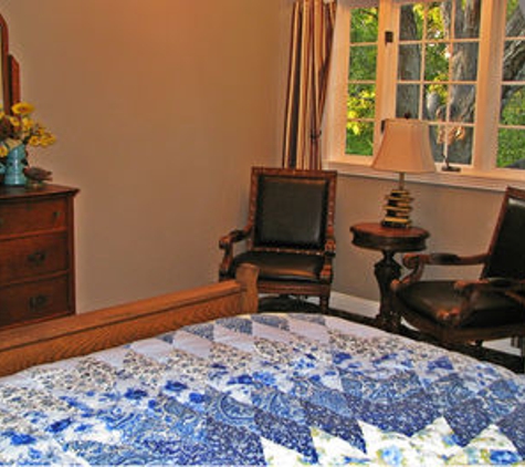 White Oak Manor Bed and Breakfast - Jefferson, TX