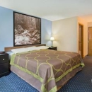 Super 8 by Wyndham Rockford - Motels