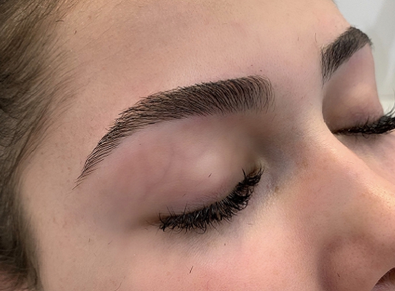 Brows By Naomi - Santa Monica, CA